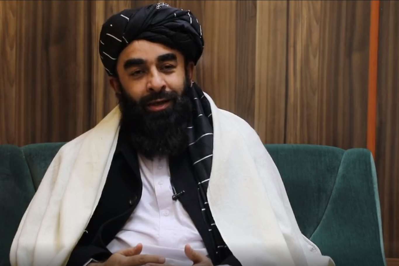 Afganistan Hükümet Sözcüsü Mücahid'den önceki hükümet üyelerinin öldürüldüğü iddialarına yanıt Afganistan Hükümet Sözcüsü Mücahid'den önceki hükümet üyelerinin öldürüldüğü iddialarına yanıt
